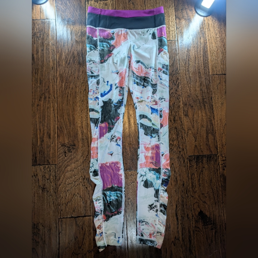 Lululemon pattern full length leggings